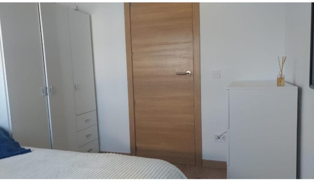 Amplia Habitacion En Vivienda Duplex Madrid Bagian luar foto